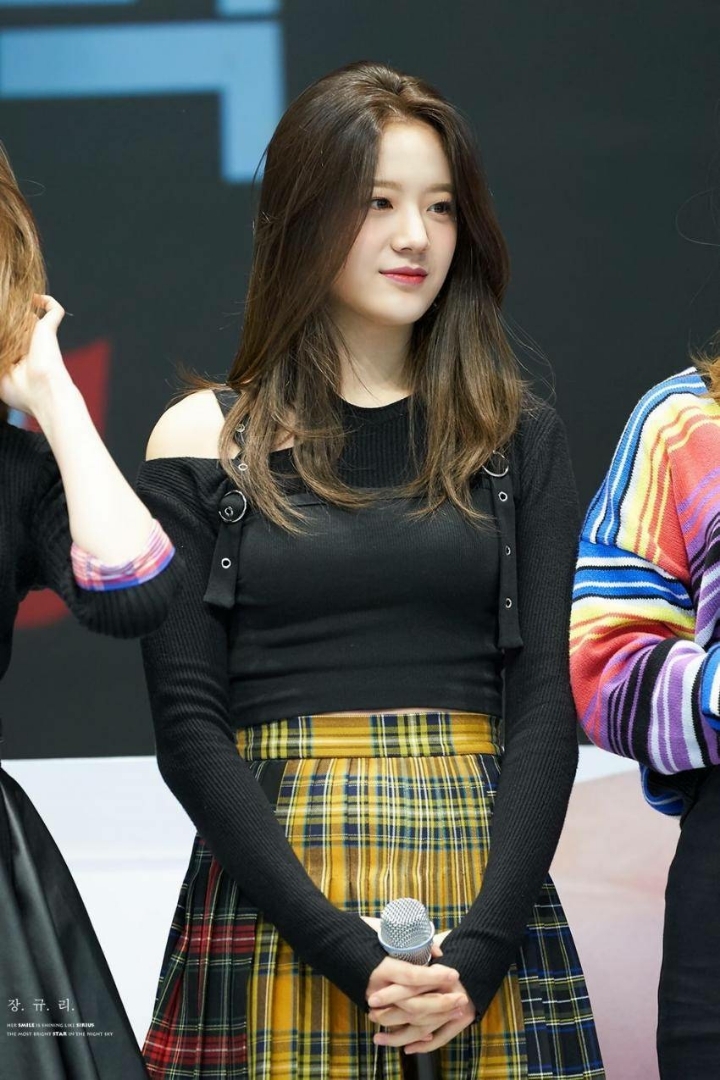프로미스나인 장규리가 사장님께 바치는 이행시 ㅋㅋㅋㅋ | 인스티즈