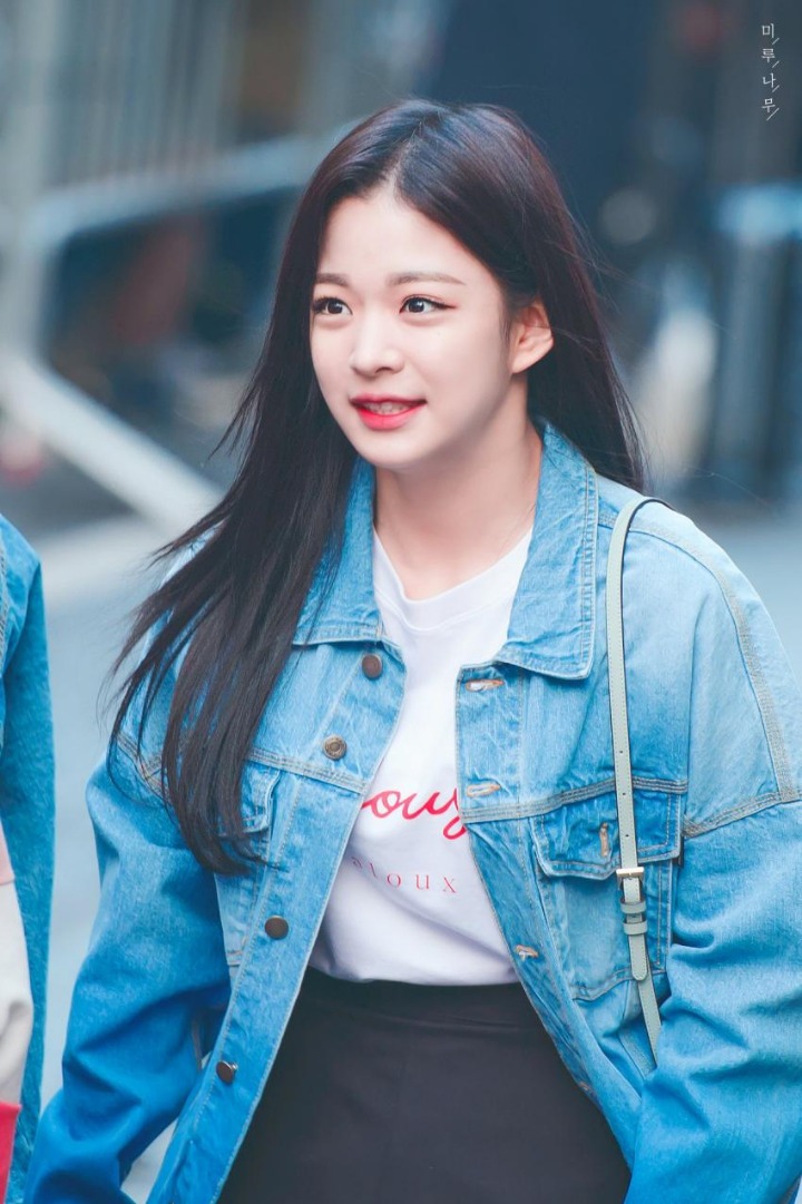 [프로미스나인] 덩치값 못하는 커요미 이채영 | 인스티즈