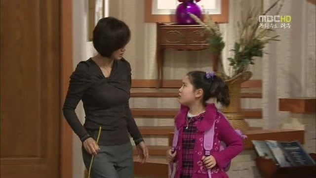 [지붕킥] 한옥집에 입대(?)한 해리와 신애 | 인스티즈