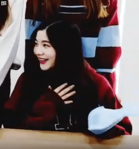 인디언 보조개 매력 터지는 여자 아이돌.gif | 인스티즈