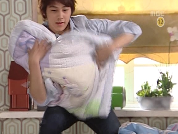 [거침없이하이킥] 집에서 탈출한 준이 ㅋㅋㅋㅋㅋ.jpg | 인스티즈