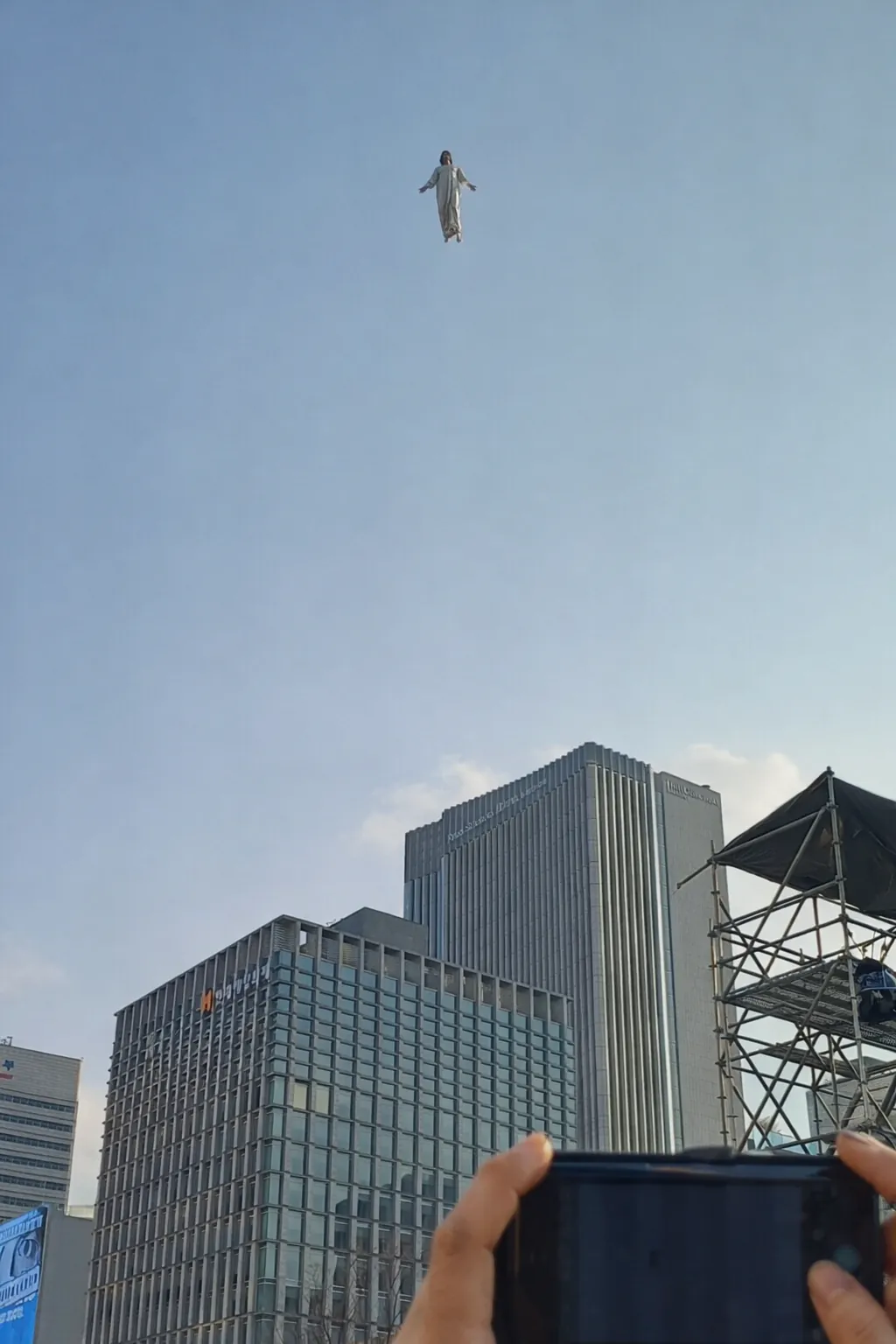 어제자 광화문에서 선보인 부활절맞이 퍼포먼스 | 인스티즈