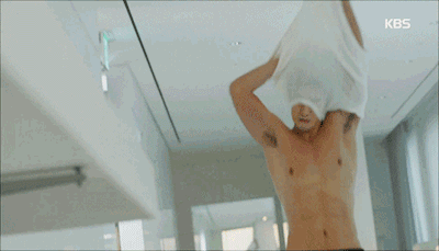 남배우들 목욕 or 샤워 짤 모음.gif | 인스티즈