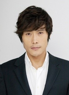 굴욕없는 연예인들 여권 증명사진.jpg | 인스티즈