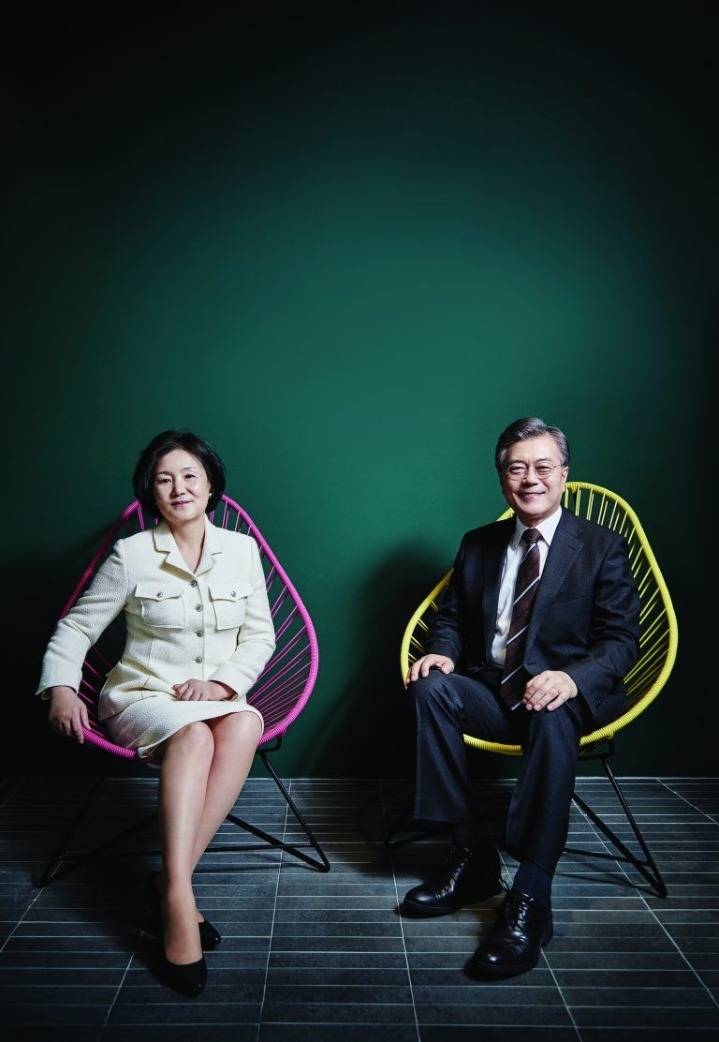 결혼장려하는 문재인 대통령과 김정숙 여사 (feat. 스윗한 눈빛) | 인스티즈