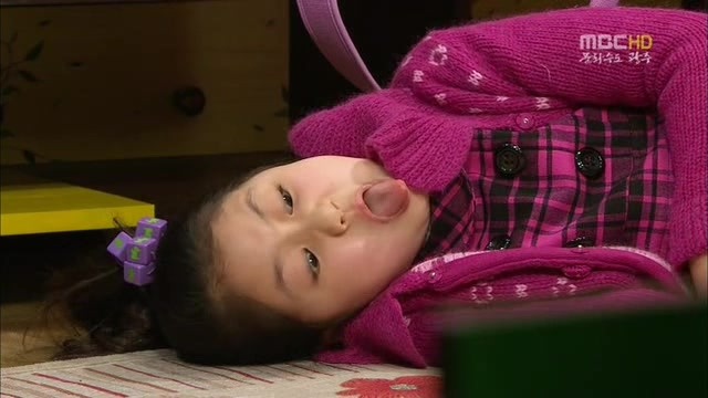 [지붕킥] 한옥집에 입대(?)한 해리와 신애 | 인스티즈