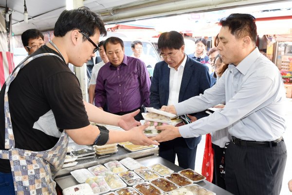 사망한 도태호 수원 부시장의 사망 1시간 전 모습.jpg | 인스티즈