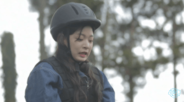 [프로미스나인] 덩치값 못하는 커요미 이채영 | 인스티즈