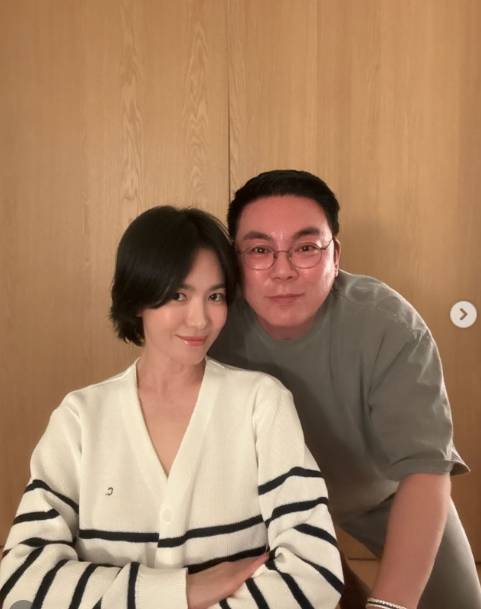 송혜교, 직접 차린 남사친 생일상.."우리 평생 행복하자" | 인스티즈