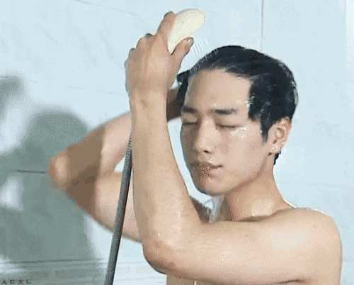 남배우들 목욕 or 샤워 짤 모음.gif | 인스티즈