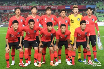 최고의 감독이면 우리나라실력 올라간다 vs 별차이없다 | 인스티즈