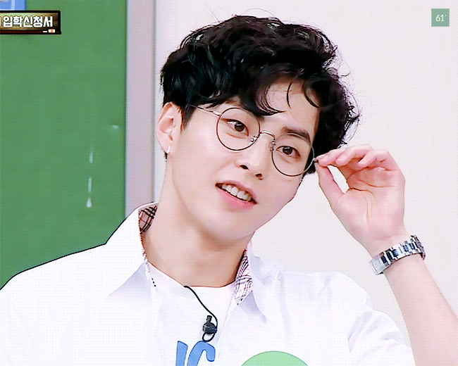 안경 쓴 남녀아이돌 모음.....jpg | 인스티즈