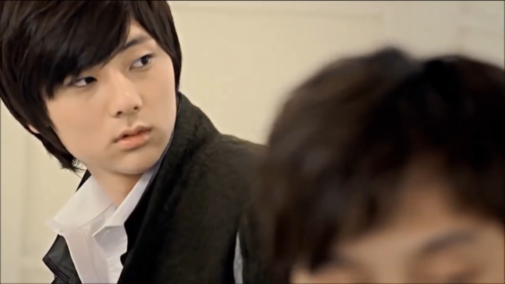 先 後중독의 선두주자! B급 컬쳐 아이돌의 시초! 말도 많고 탈도 많았던 ＜오렌지캬라멜＞의 의상 모음 | 인스티즈