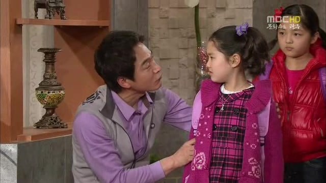 [지붕킥] 한옥집에 입대(?)한 해리와 신애 | 인스티즈