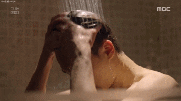 남배우들 목욕 or 샤워 짤 모음.gif | 인스티즈
