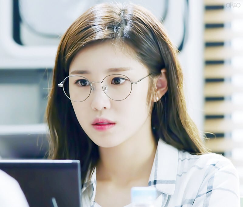 안경 쓴 남녀아이돌 모음.....jpg | 인스티즈