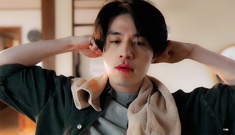 원작과 싱크로율 0%인데 환영받는 드라마 남주...gif | 인스티즈