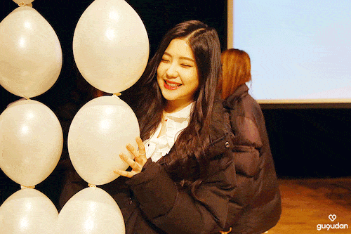 인디언 보조개 매력 터지는 여자 아이돌.gif | 인스티즈