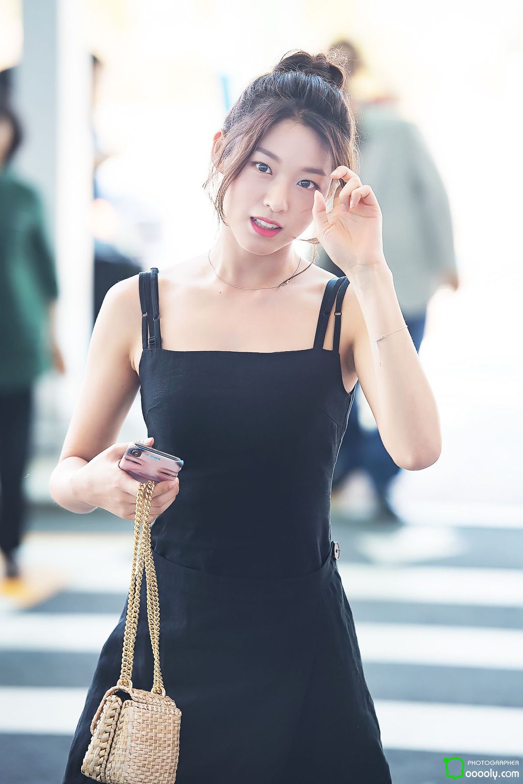 본인이 봐도 엄청 말라보일 정도로 살을 뺐었다는 설현.jpg | 인스티즈