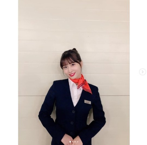 트와이스 모모X지효 스튜어디스 룩 | 인스티즈