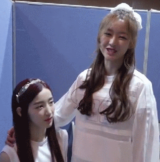 구구단의 병약미 리더 하나.gif | 인스티즈