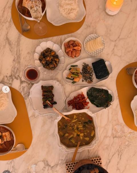 송혜교, 직접 차린 남사친 생일상.."우리 평생 행복하자" | 인스티즈