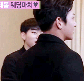 지창욱한테 반한것 같은 지코.gif | 인스티즈