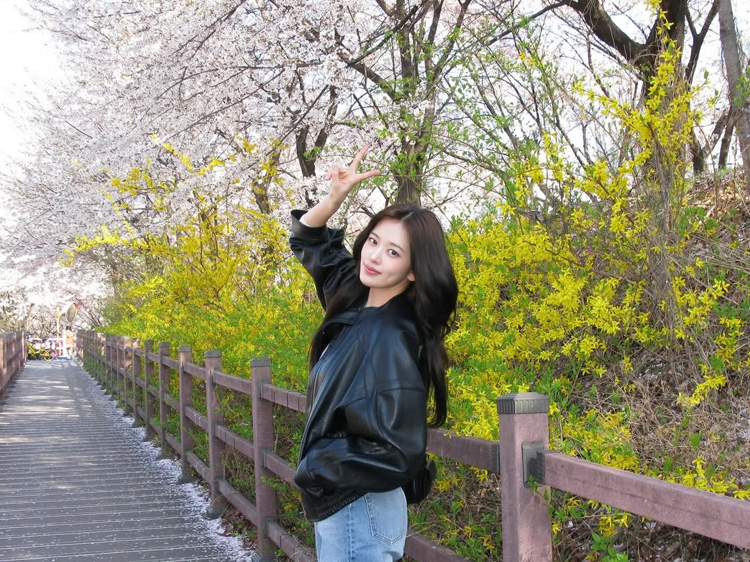 엄마가 찍어줬다는 아이브 안유진 사진.jpg | 인스티즈