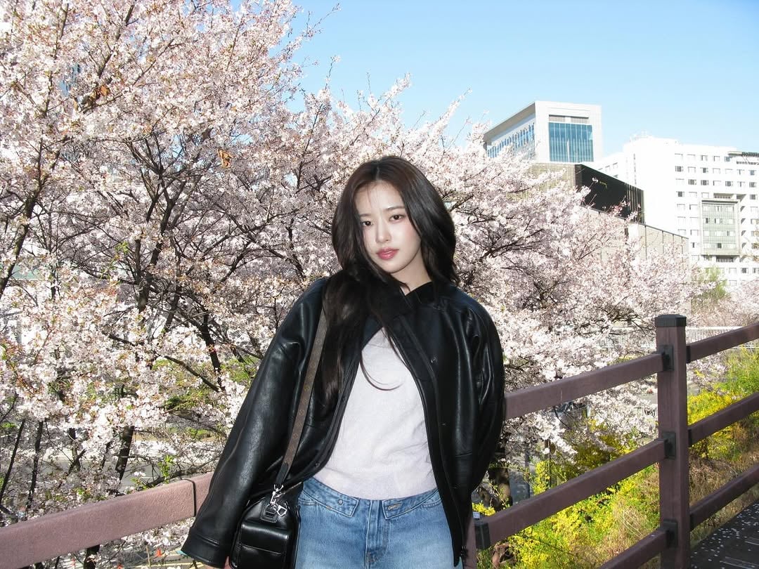 엄마가 찍어줬다는 아이브 안유진 사진.jpg | 인스티즈
