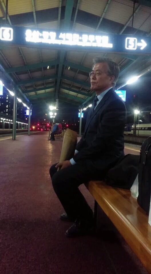 문재인 "공천 지분을 챙기기 위해 당을 흔드는 사람들과 타협할 생각 없다".txt (2년 전) | 인스티즈