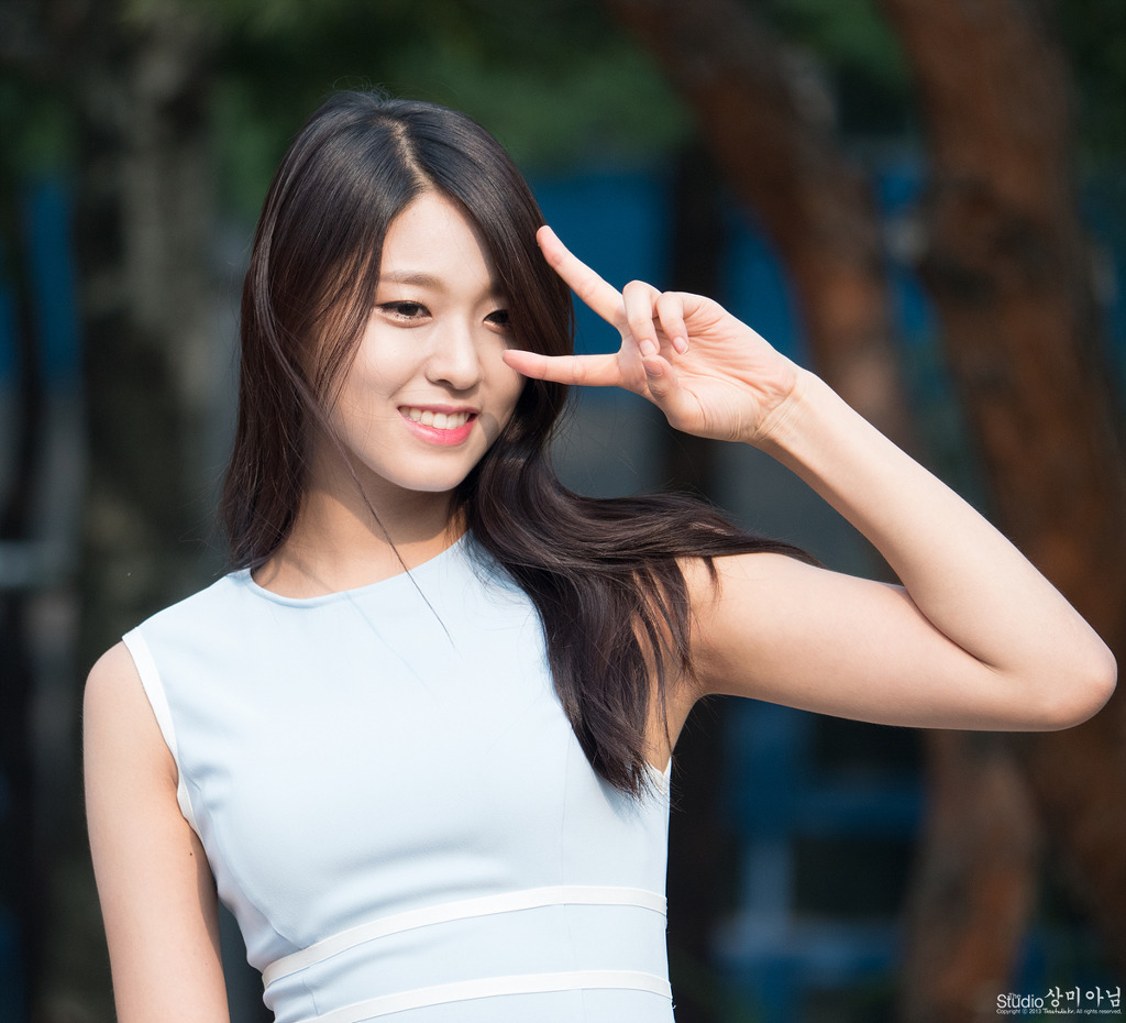 설현 겨드랑이 | 인스티즈