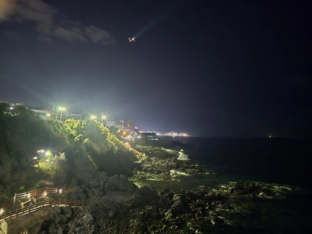 오늘자 제주 용두암 야경 | 인스티즈
