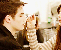  외국 남자모델들 백스테이지 모습.gif | 인스티즈