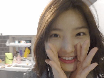 닉값하기 위해 프로미스나인 이새롬 | 인스티즈