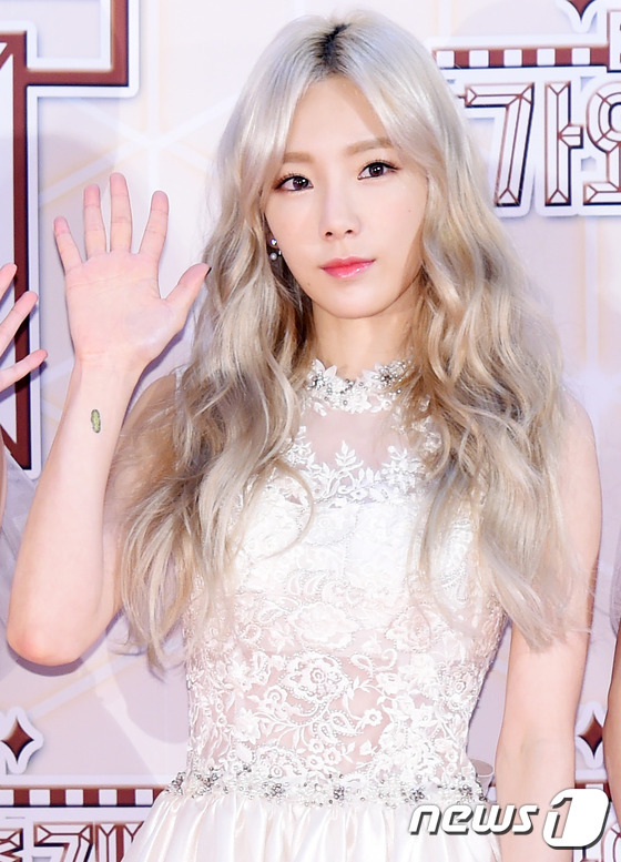 가요대축제 요정미 태연 레드카펫 | 인스티즈