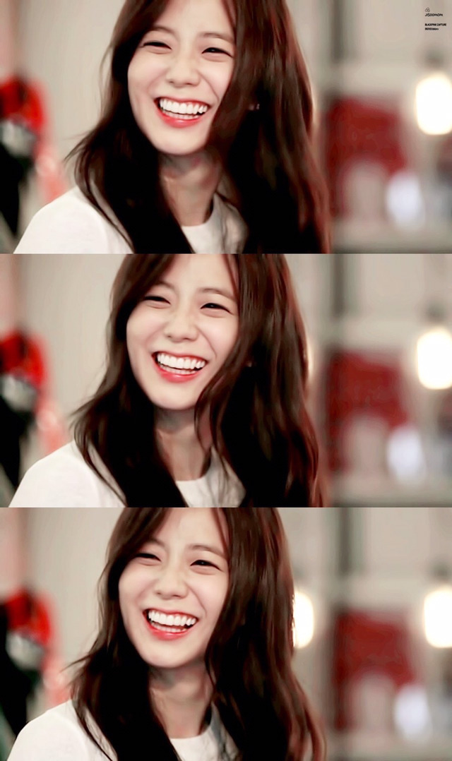 웃을때 박보검 닮은 여자연예인.jpgif | 인스티즈