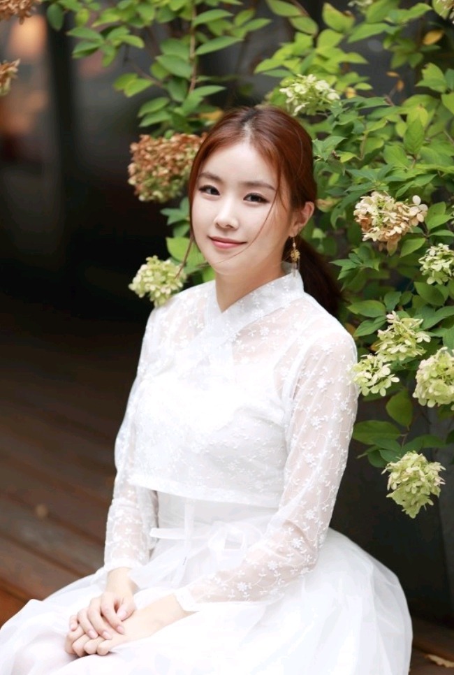 전직이 치과의사인 아나운서 | 인스티즈