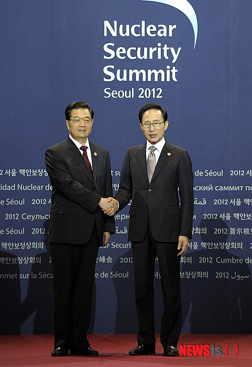 남자 수트핏 갑 | 인스티즈