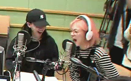 당하는 사람은 괴로운 친구습관.gif | 인스티즈