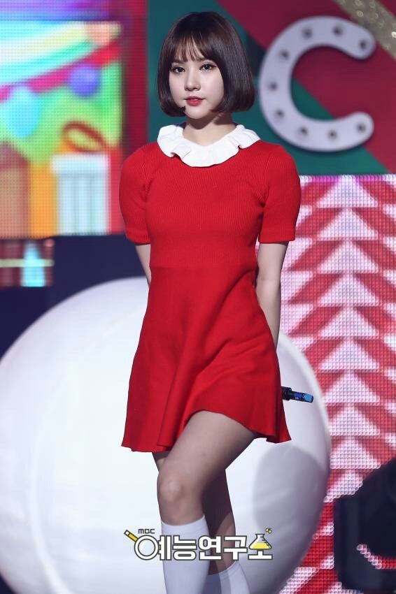 2017년 첫 여자친구 은하 | 인스티즈