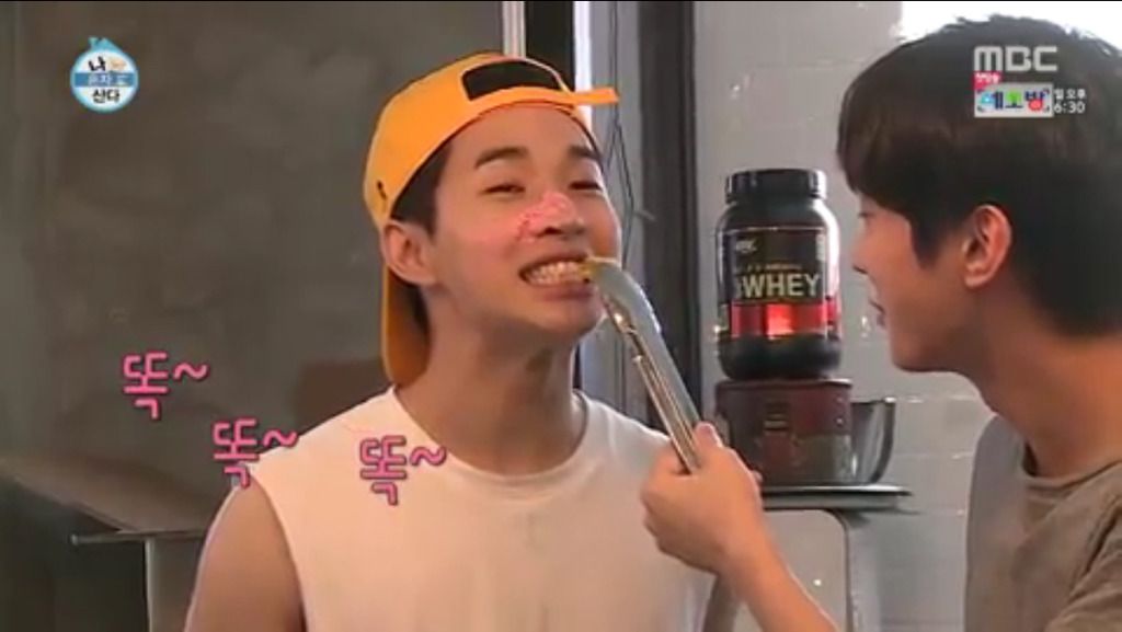 [나혼자산다] 헨리가 음식을 먹는 방법 (feat. 똑똑똑) | 인스티즈