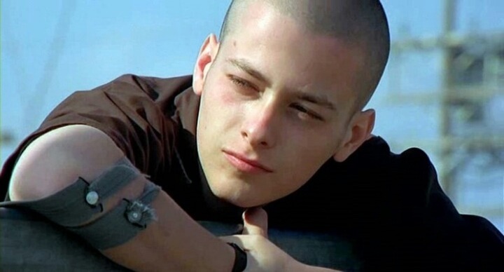 은근 여자로 보이는 키스 | 인스티즈