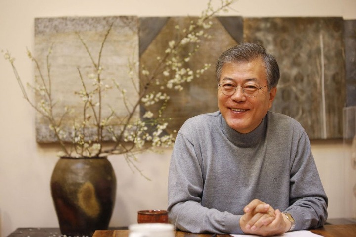 문재인 대통령님 취임 500일 기념사진 | 인스티즈