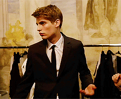  외국 남자모델들 백스테이지 모습.gif | 인스티즈