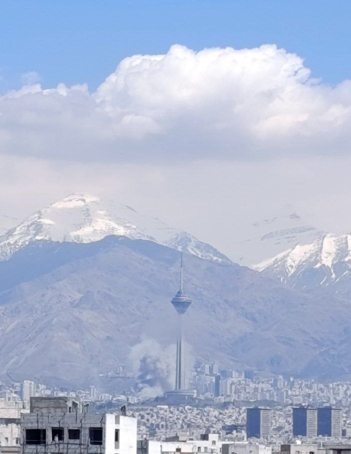 현 시각 공습 당하는 이란 테헤란.jpg | 인스티즈