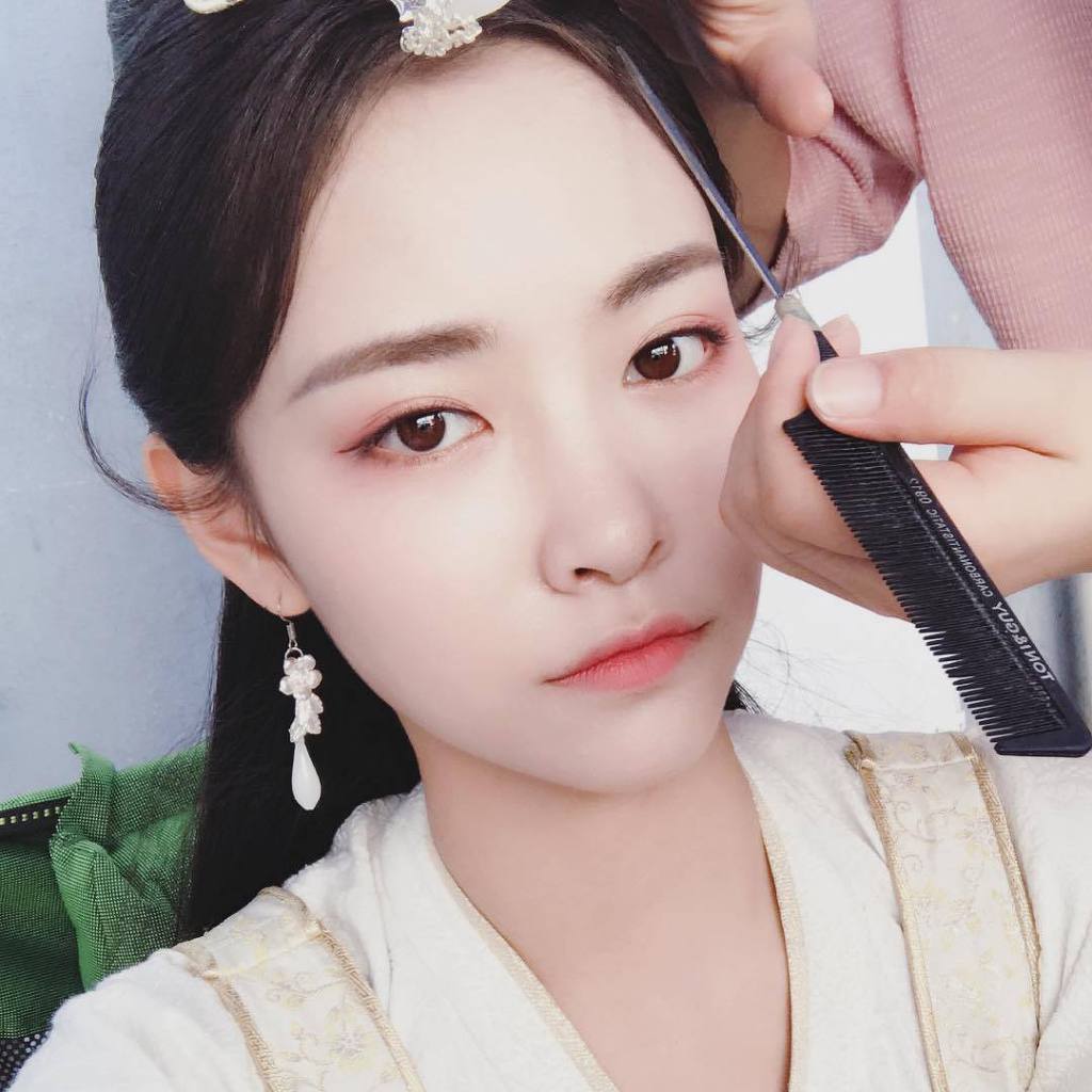 단발로 자르고 리즈 찍는 중인 중국 탑 아이돌.jpg | 인스티즈