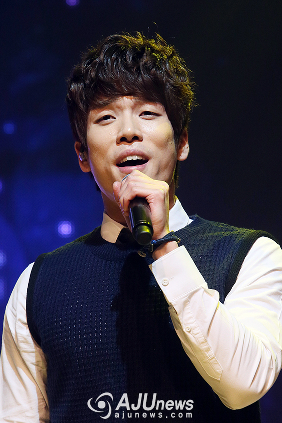 데뷔 초 때랑 변한게 없는 올해 40살이라는 한 아이돌 | 인스티즈