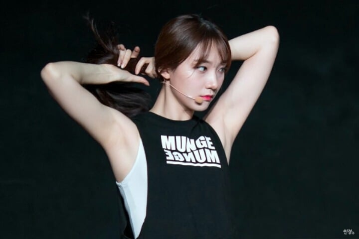 머리 묶을 때 페로몬.JPGIF | 인스티즈