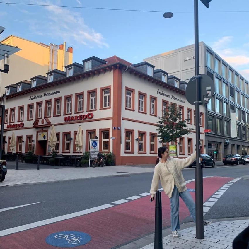 독일에 도착한 우주소녀.jpg | 인스티즈