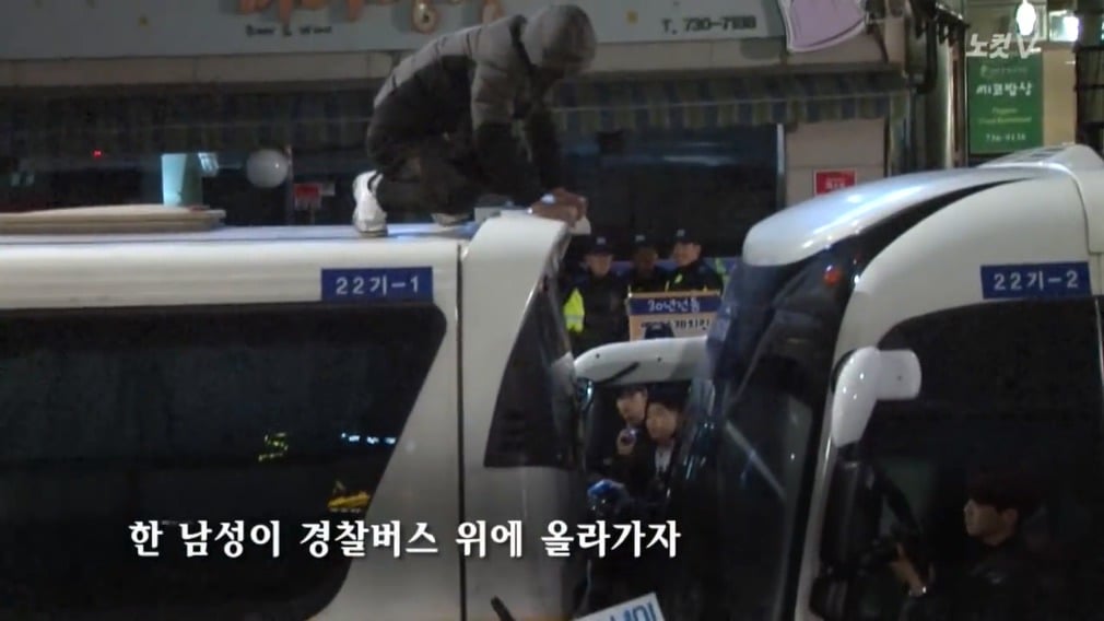 전 세계에 유례없던 시위 모습.jpg - | 인스티즈